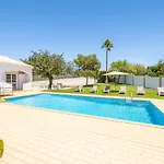 Villa Valentina - Com Piscina Aquecivel Em Faro Almancil